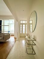 2 bedrooms - baby crib & furnished