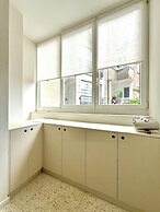 2 bedrooms - baby crib & furnished