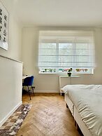 2 bedrooms - baby crib & furnished