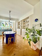 2 bedrooms - baby crib & furnished