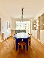 2 bedrooms - baby crib & furnished