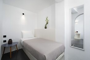 Elios Cave Suites