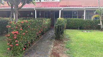 Villa a Block Away to the Beach