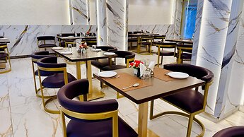 Pheonix Luxury Inn Hotel