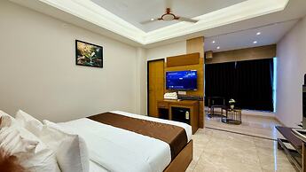 Pheonix Luxury Inn Hotel