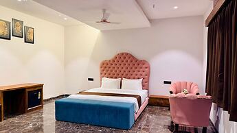 Pheonix Luxury Inn Hotel