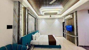 Pheonix Luxury Inn Hotel
