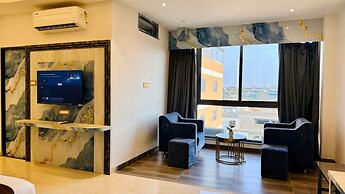 Pheonix Luxury Inn Hotel