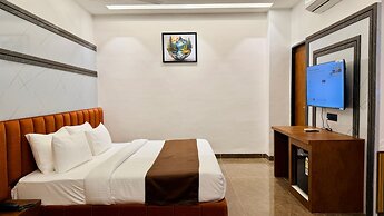 Pheonix Luxury Inn Hotel