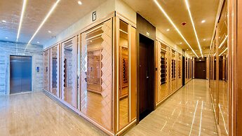 Pheonix Luxury Inn Hotel