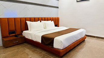 Pheonix Luxury Inn Hotel