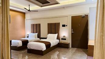 Pheonix Luxury Inn Hotel