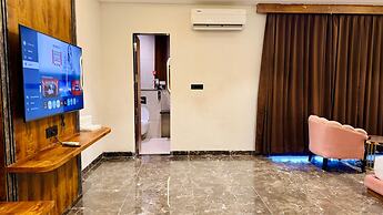 Pheonix Luxury Inn Hotel