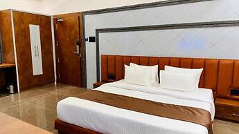 Pheonix Luxury Inn Hotel