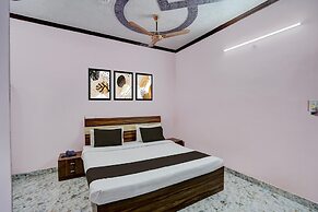 Super OYO Collection O Gorakhpur Mandir