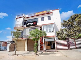 Super OYO Collection O Gorakhpur Mandir