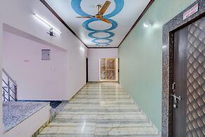 Super OYO Collection O Gorakhpur Mandir