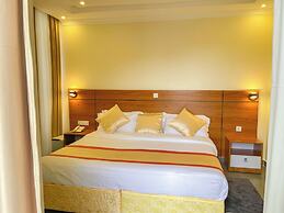 AMIKUS HOTEL LTD
