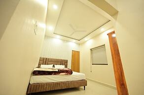 Hotel Stay Leaf