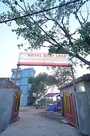 Hotel Stay Leaf