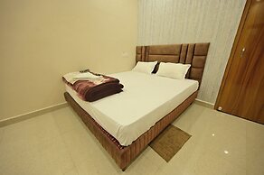 Hotel Stay Leaf