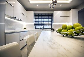 Villa Aquamarine beachfront Rhodes