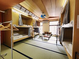 Snow Monkey Lodge - Hostel