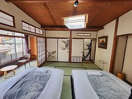 Snow Monkey Lodge - Hostel