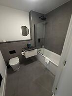 Berkeley Square Apartments