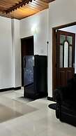 Jay Lux Apartments Negombo