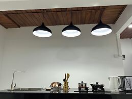 Jay Lux Apartments Negombo