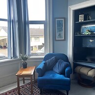 Apartment Sleeps 2 With Pets Welcome