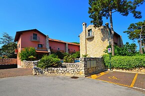 Spacious Villa With Pool