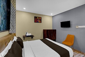 Townhouse Z Square Mall