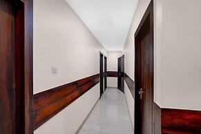 Townhouse Z Square Mall