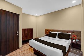Townhouse Z Square Mall