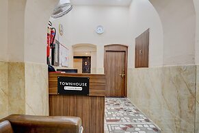 OYO Townhouse Prayagraj Railway Station