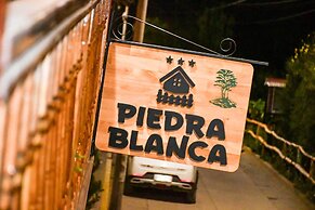 casa piedra  blanca