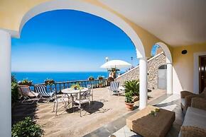 De Vivo Realty - Villa Savina Positano