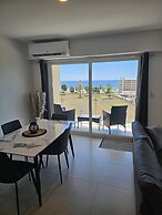 Stunning new Beachfront Condo 9th Floor Ocean View