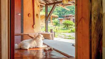 Mungyeong Between Mountains Pet Pension