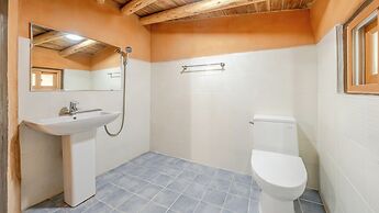Mungyeong Between Mountains Pet Pension