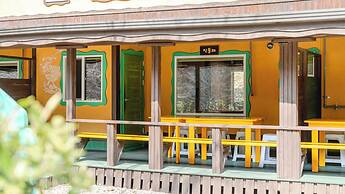 Mungyeong Between Mountains Pet Pension