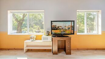 Mungyeong Between Mountains Pet Pension