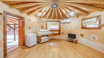 Mungyeong Between Mountains Pet Pension