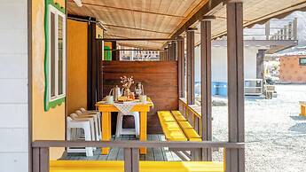 Mungyeong Between Mountains Pet Pension