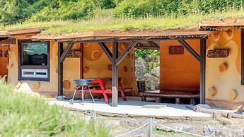 Mungyeong Between Mountains Pet Pension