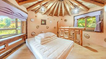 Mungyeong Between Mountains Pet Pension