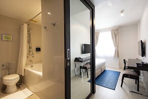 24 Inn at BTS Phrom Phong