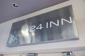 24 Inn at BTS Phrom Phong